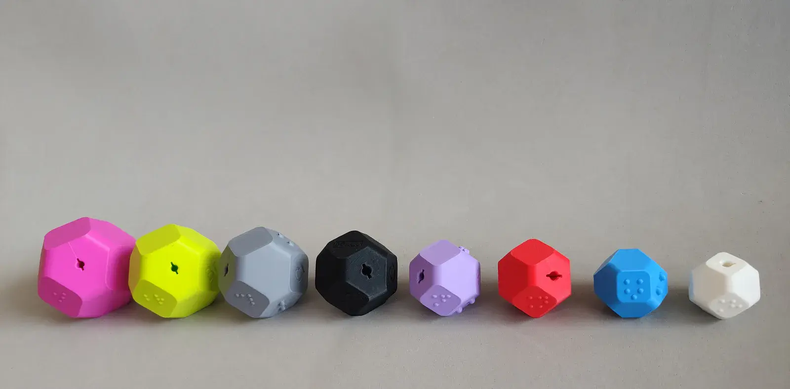 Set de Átomos Poliédricos con Código Táctil y Braille